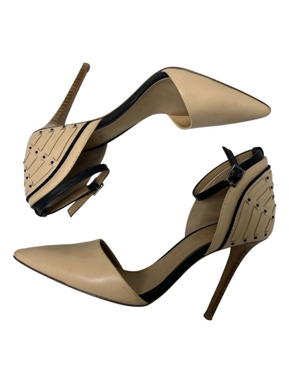 L.A.M.B. Gwen Stefani Leather Studded Stiletto Heels Pointed Nude Black Size 5.5